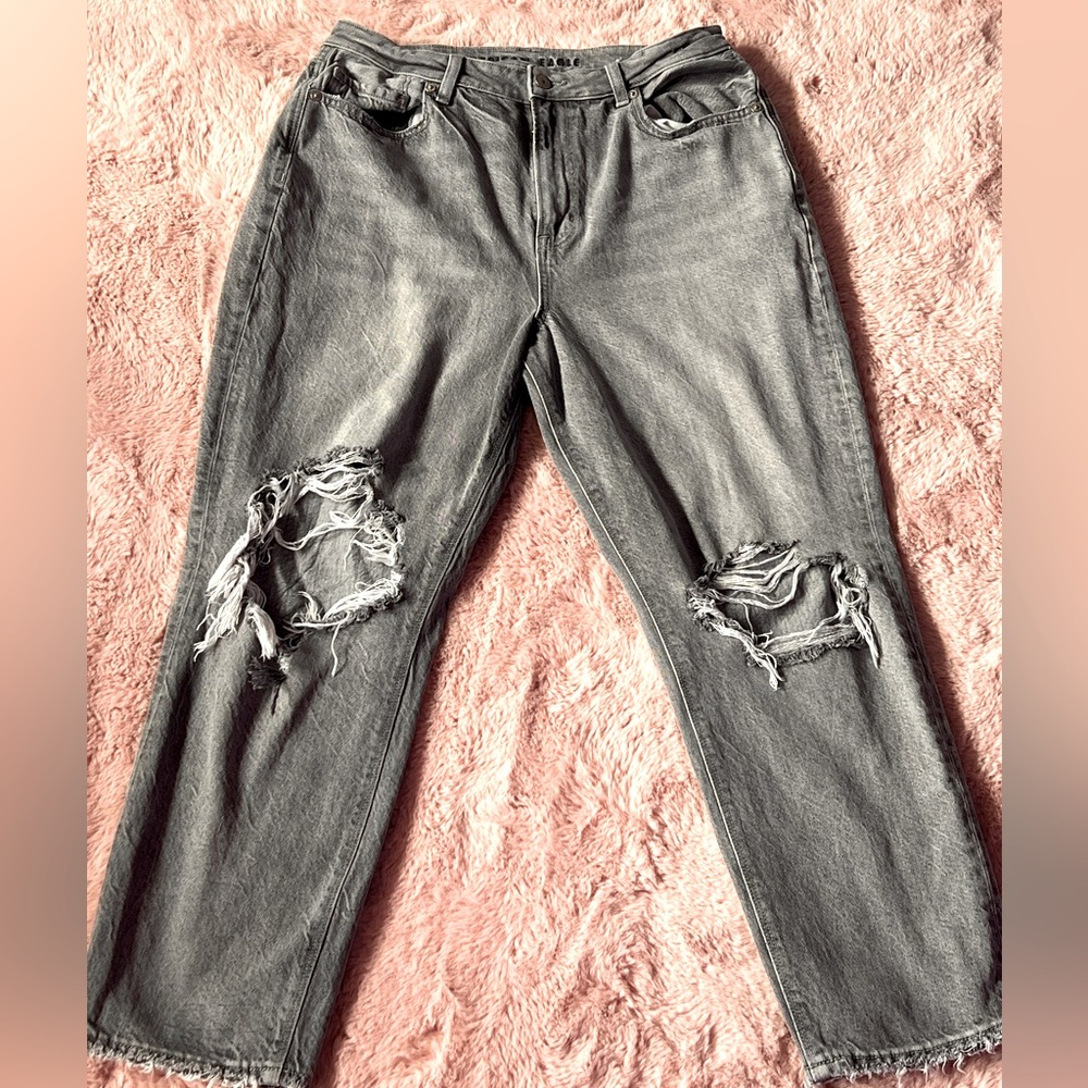 American eagle mom jeans